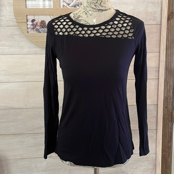 RED Saks Fifth Avenue Black Top S - Picture 1 of 4